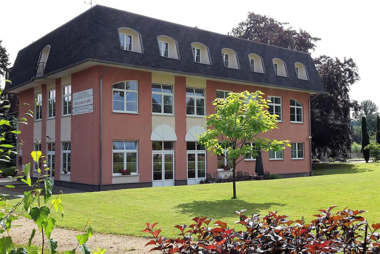 Vzdělávací Středisko a Hotel Varnsdorf Exteriér fotografie